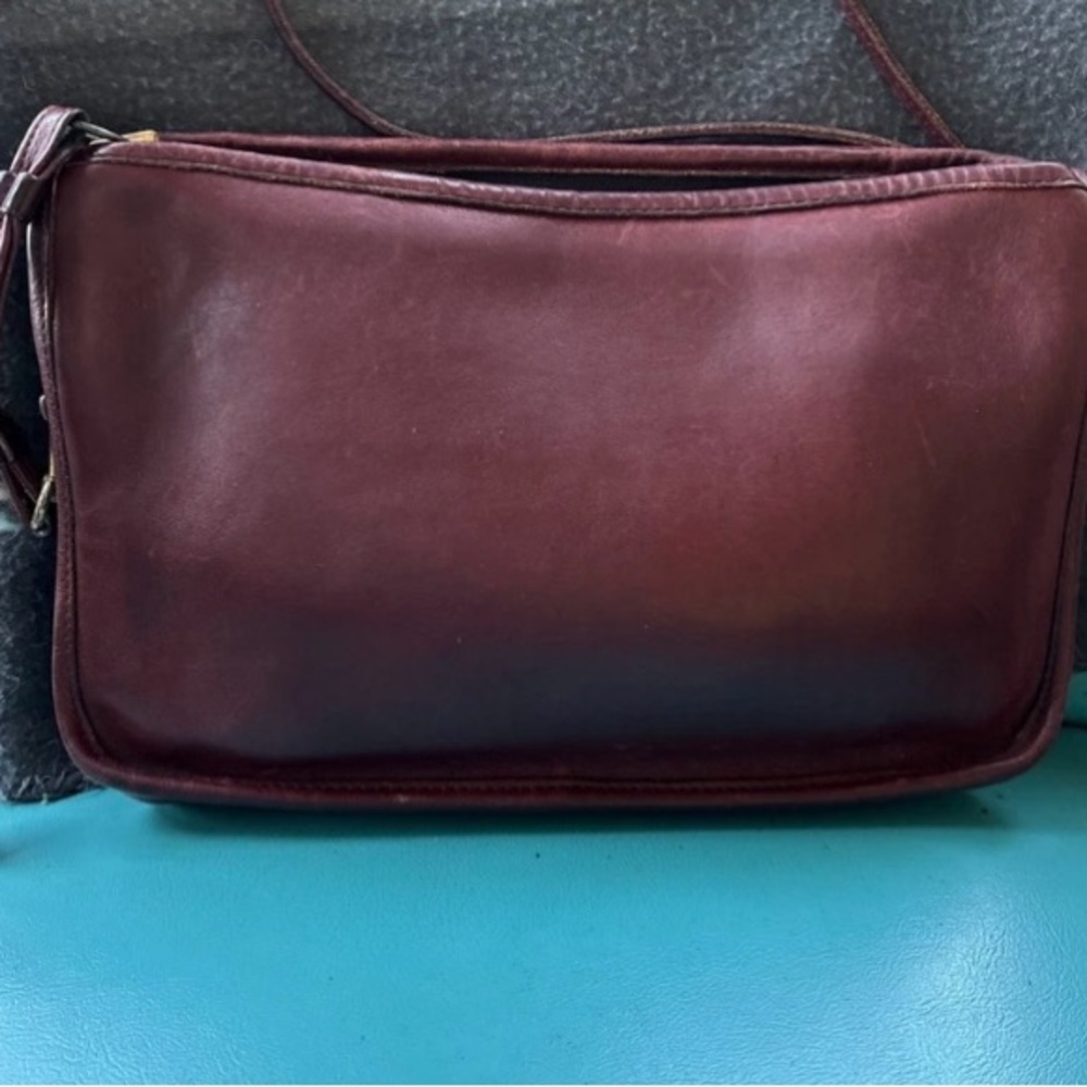 Vintage Coach Burgundy Basic Bag New York City